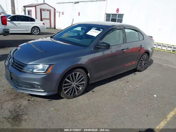 3VWD17AJ2GM267997 2016 VOLKSWAGEN JETTA - Image 2