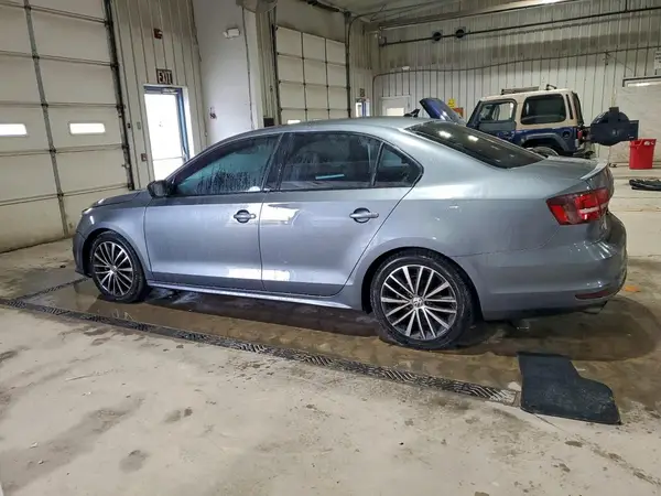 3VWD17AJ2GM271712 2016 VOLKSWAGEN JETTA - Image 2