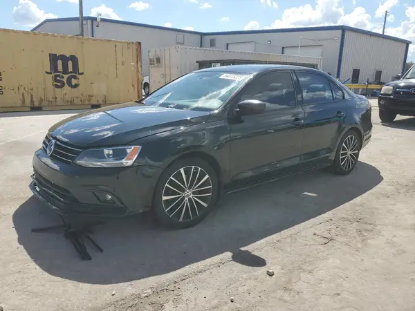 3VWD17AJ2GM276652 2016 VOLKSWAGEN JETTA - Image 1