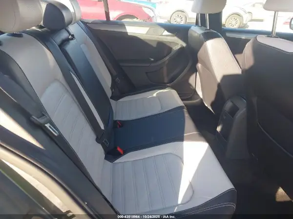 3VWD17AJ2GM326322 2016 VOLKSWAGEN JETTA - Image 8