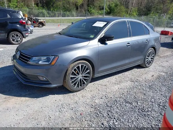 3VWD17AJ2GM345212 2016 VOLKSWAGEN JETTA - Image 2