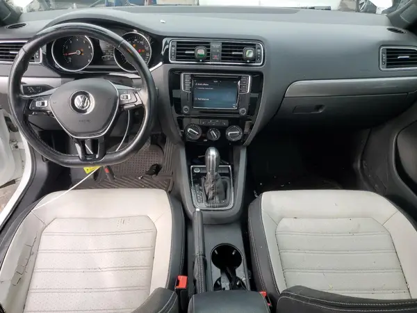 3VWD17AJ2GM385998 2016 VOLKSWAGEN JETTA - Image 8