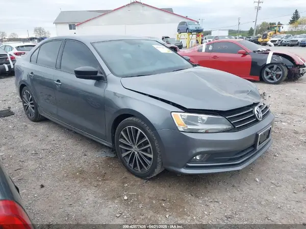 3VWD17AJ2GM399335 2016 VOLKSWAGEN JETTA - Image 1