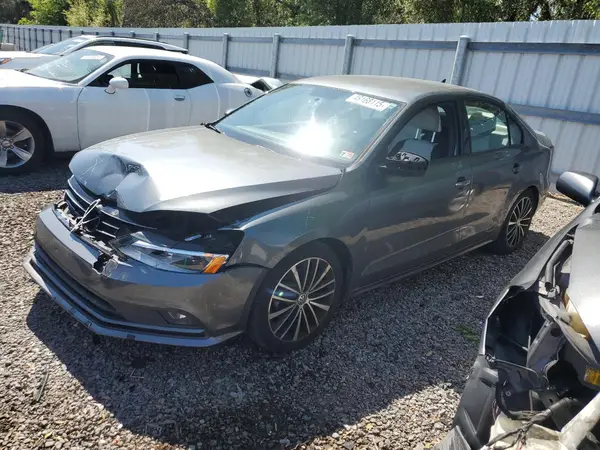 3VWD17AJ2GM399965 2016 VOLKSWAGEN JETTA - Image 1