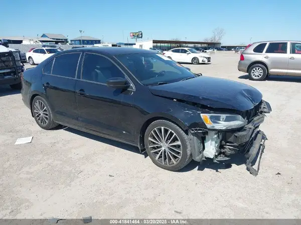 3VWD17AJ2GM403223 2016 VOLKSWAGEN JETTA - Image 1