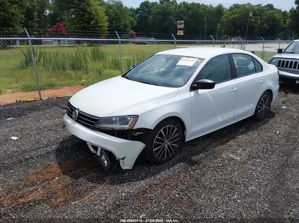 3VWD17AJ2HM313331 2017 VOLKSWAGEN JETTA - Image 2
