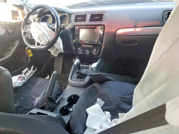 3VWD17AJ2HM353988 2017 VOLKSWAGEN JETTA - Image 8
