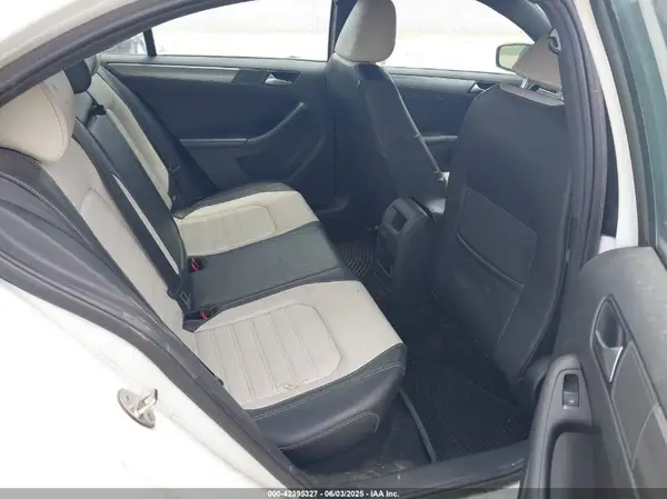 3VWD17AJ2HM389986 2017 VOLKSWAGEN JETTA - Image 8