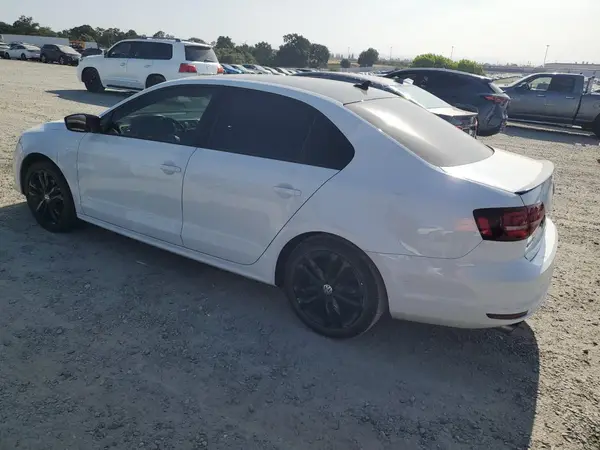 3VWD17AJ2JM221156 2018 VOLKSWAGEN JETTA - Image 2