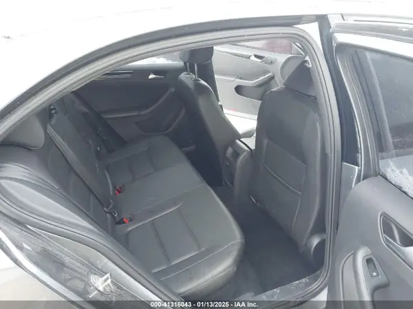 3VWD17AJ2JM239995 2018 VOLKSWAGEN JETTA - Image 8