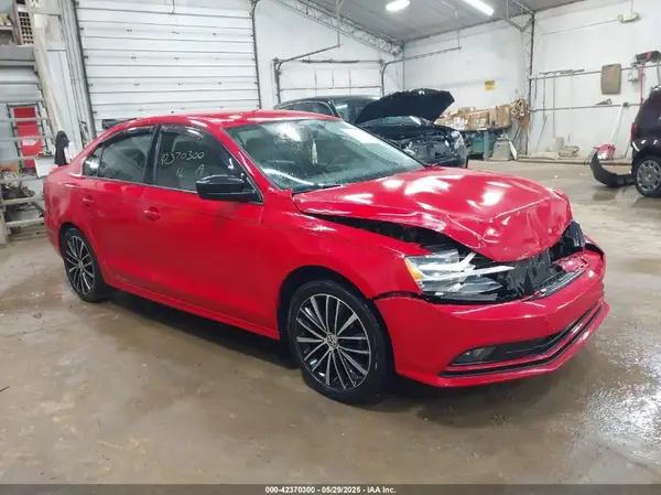 3VWD17AJ3GM216234 2016 VOLKSWAGEN JETTA - Image 1