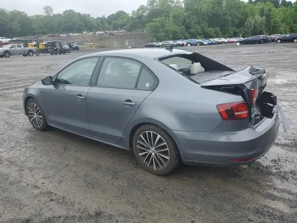 3VWD17AJ3GM230523 2016 VOLKSWAGEN JETTA - Image 2