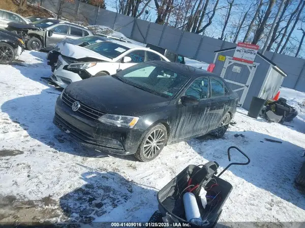 3VWD17AJ3GM239593 2016 VOLKSWAGEN JETTA - Image 2
