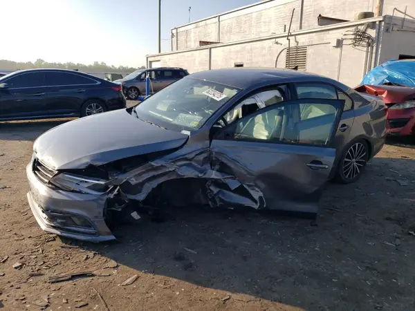 3VWD17AJ3GM242719 2016 VOLKSWAGEN JETTA - Image 1
