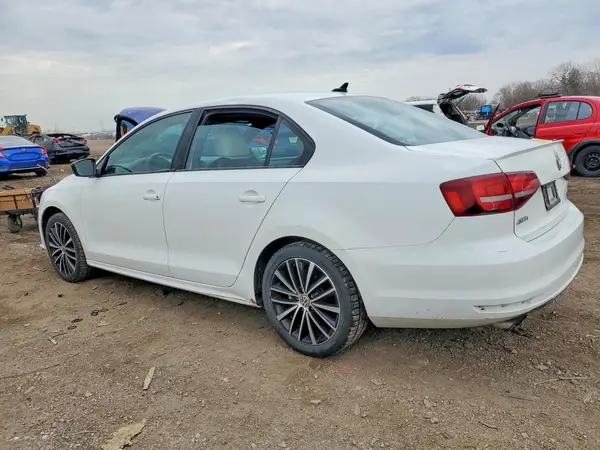 3VWD17AJ3GM242896 2016 VOLKSWAGEN JETTA - Image 2