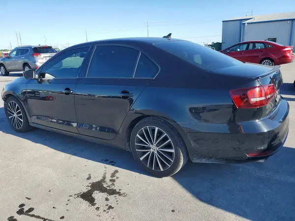 3VWD17AJ3GM296845 2016 VOLKSWAGEN JETTA - Image 2