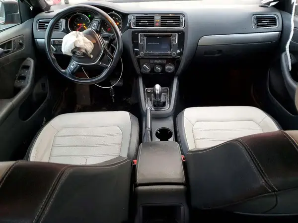 3VWD17AJ3GM320576 2016 VOLKSWAGEN JETTA - Image 8