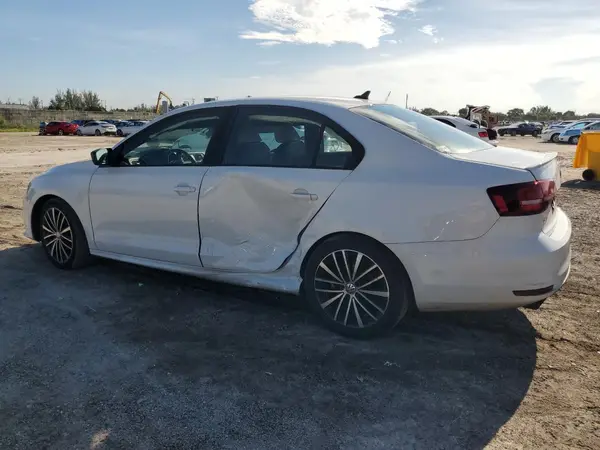 3VWD17AJ3GM331609 2016 VOLKSWAGEN JETTA - Image 2