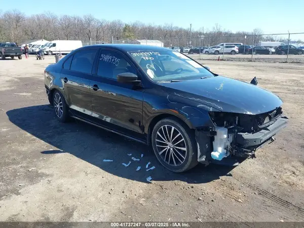 3VWD17AJ3GM350919 2016 VOLKSWAGEN JETTA - Image 1