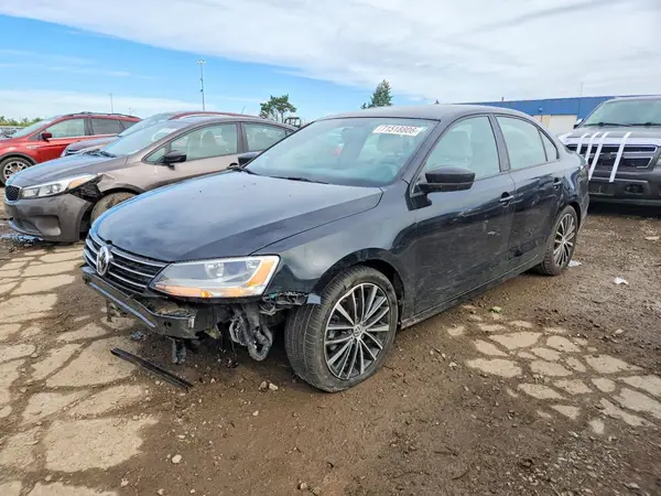 3VWD17AJ3GM387596 2016 VOLKSWAGEN JETTA - Image 1