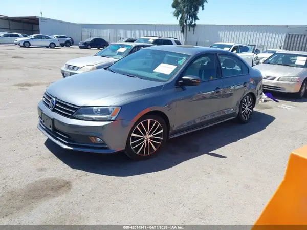 3VWD17AJ3GM388148 2016 VOLKSWAGEN JETTA - Image 2