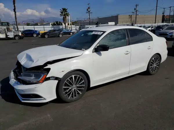 3VWD17AJ3GM395441 2016 VOLKSWAGEN JETTA - Image 1