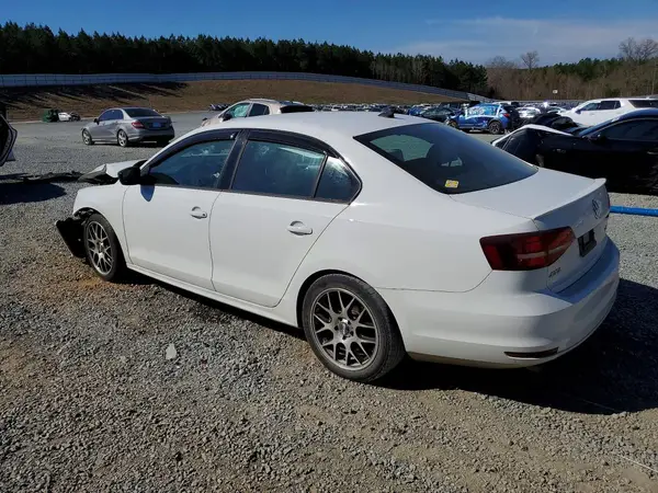 3VWD17AJ3GM395875 2016 VOLKSWAGEN JETTA - Image 2