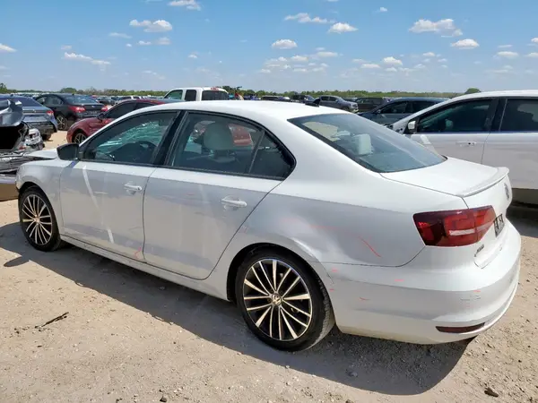 3VWD17AJ3GM402369 2016 VOLKSWAGEN JETTA - Image 2