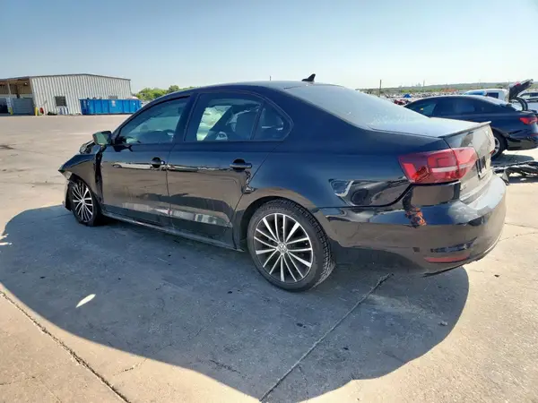3VWD17AJ3GM410973 2016 VOLKSWAGEN JETTA - Image 2