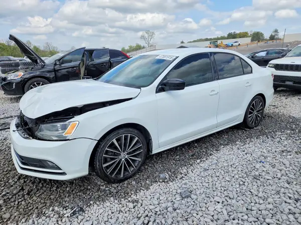 3VWD17AJ3GM414991 2016 VOLKSWAGEN JETTA - Image 1