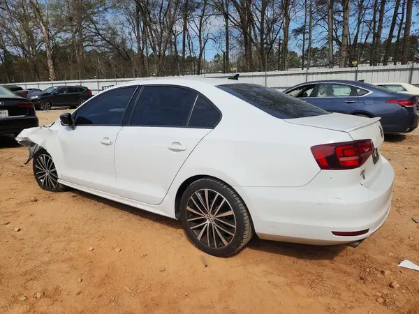 3VWD17AJ3HM301754 2017 VOLKSWAGEN JETTA - Image 2