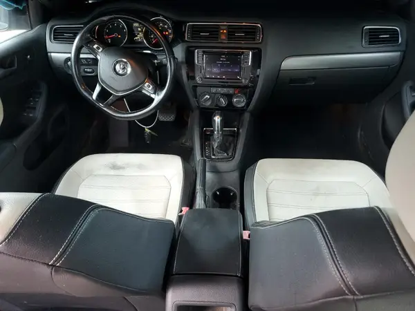 3VWD17AJ3HM302869 2017 VOLKSWAGEN JETTA - Image 8