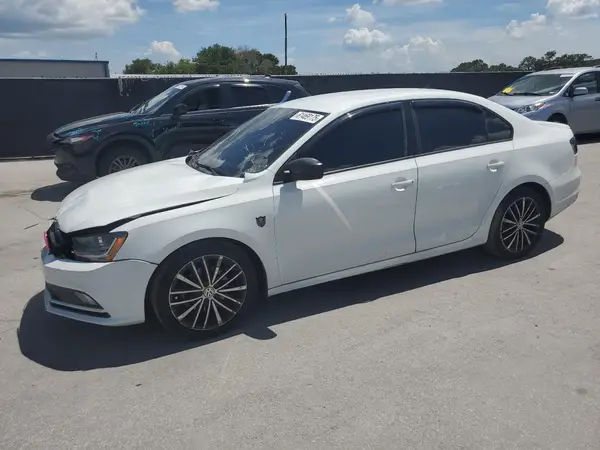 3VWD17AJ3HM410375 2017 VOLKSWAGEN JETTA - Image 1