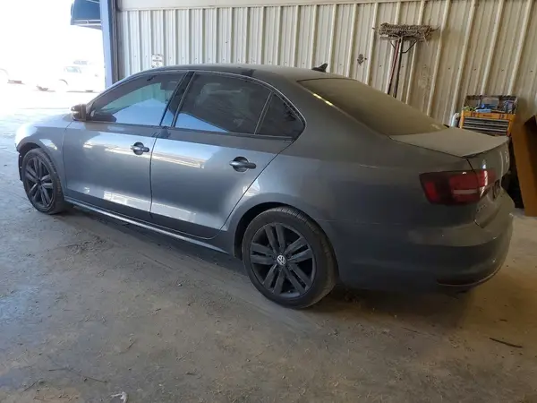 3VWD17AJ3JM213700 2018 VOLKSWAGEN JETTA - Image 2