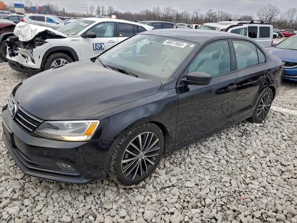 3VWD17AJ4GM243863 2016 VOLKSWAGEN JETTA - Image 1