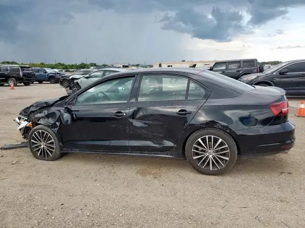 3VWD17AJ4GM260825 2016 VOLKSWAGEN JETTA - Image 2
