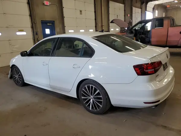 3VWD17AJ4GM268620 2016 VOLKSWAGEN JETTA - Image 2