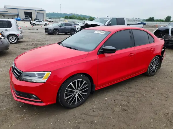 3VWD17AJ4GM286146 2016 VOLKSWAGEN JETTA - Image 1