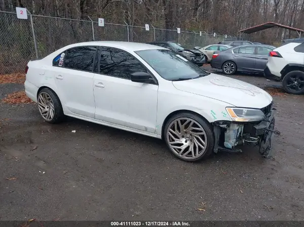 3VWD17AJ4GM291833 2016 VOLKSWAGEN JETTA - Image 1