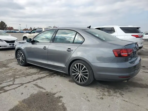 3VWD17AJ4GM293758 2016 VOLKSWAGEN JETTA - Image 2