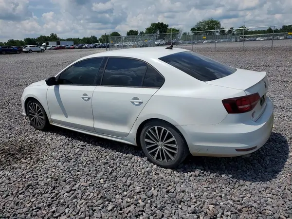 3VWD17AJ4GM341436 2016 VOLKSWAGEN JETTA - Image 2