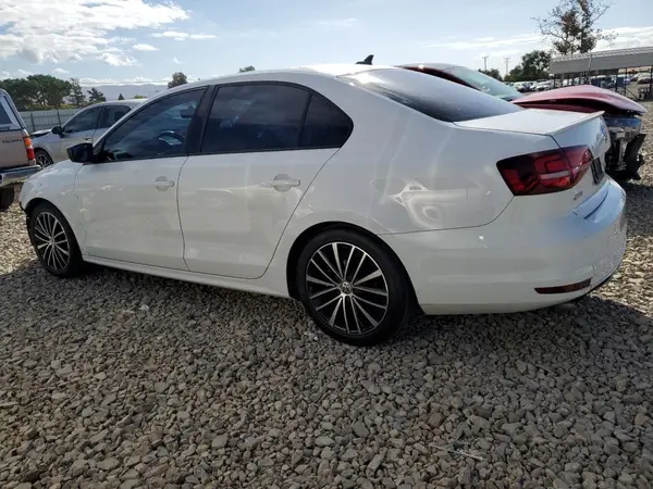 3VWD17AJ4GM344109 2016 VOLKSWAGEN JETTA - Image 2