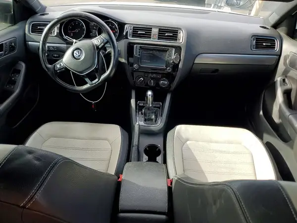 3VWD17AJ4HM301813 2017 VOLKSWAGEN JETTA - Image 8