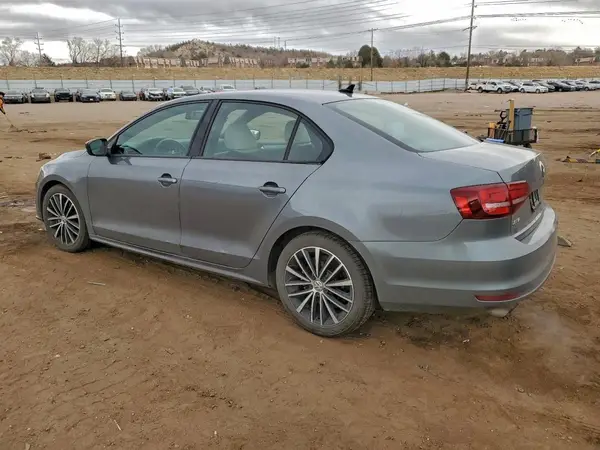 3VWD17AJ4HM304808 2017 VOLKSWAGEN JETTA - Image 2