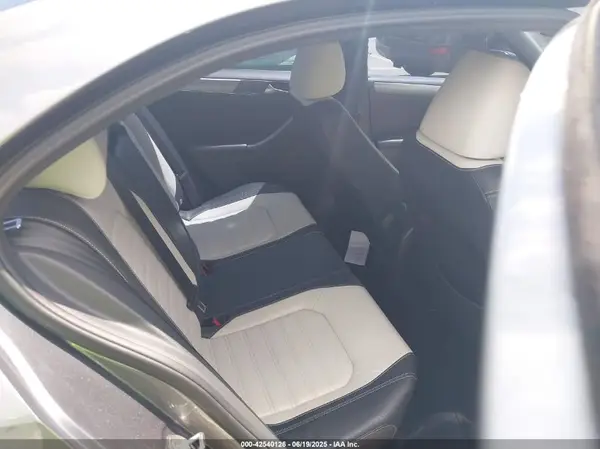 3VWD17AJ4HM305666 2017 VOLKSWAGEN JETTA - Image 8