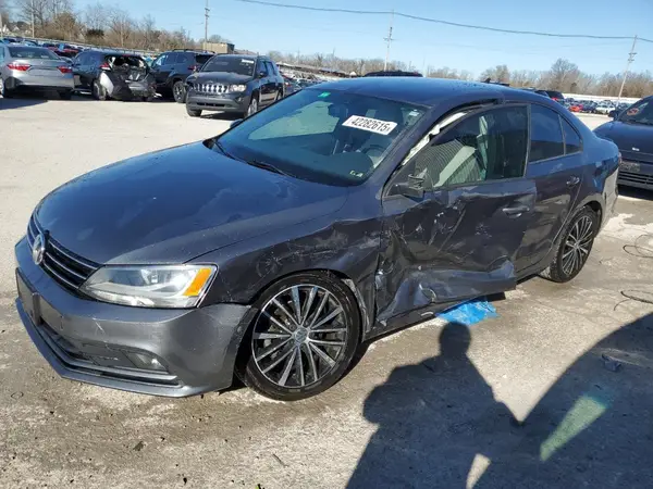 3VWD17AJ5GM224738 2016 VOLKSWAGEN JETTA - Image 1