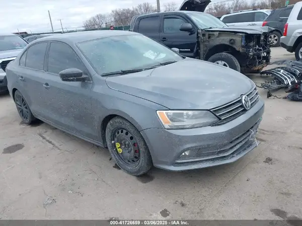 3VWD17AJ5GM237456 2016 VOLKSWAGEN JETTA - Image 1