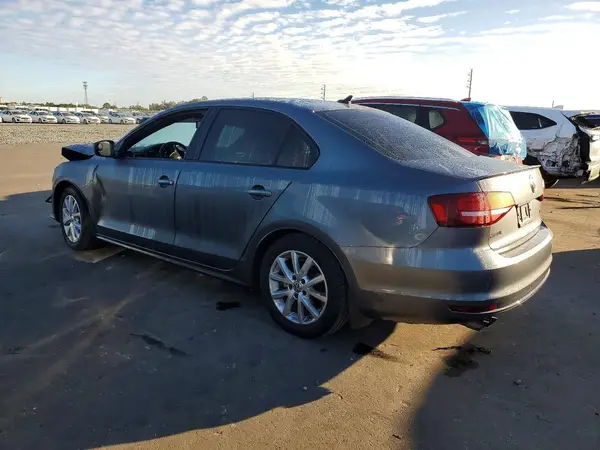 3VWD17AJ5GM243578 2016 VOLKSWAGEN JETTA - Image 2