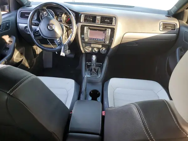 3VWD17AJ5GM243578 2016 VOLKSWAGEN JETTA - Image 8