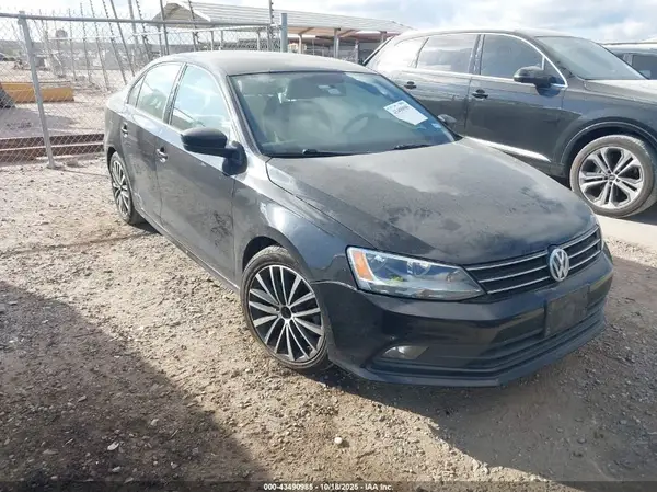 3VWD17AJ5GM260588 2016 VOLKSWAGEN JETTA - Image 1